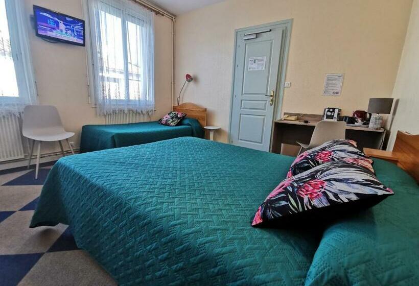 Номер Стандарт Трехместный, Le Pasteur