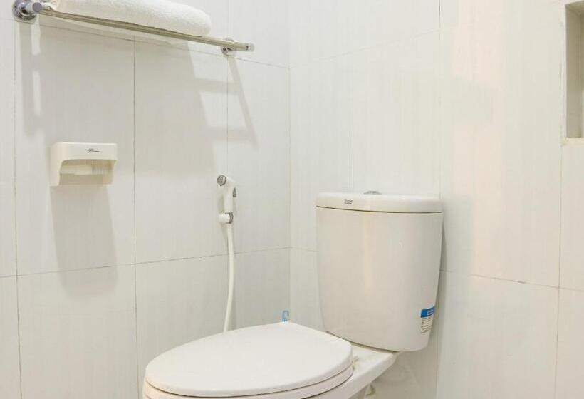 标准单人间, Oyo 1191 Monalisa Residence And Cafe