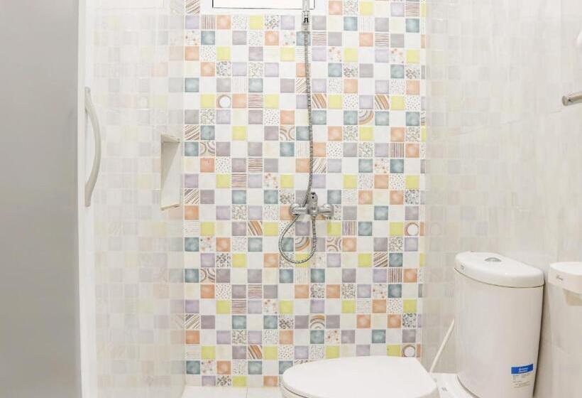 标准间, Oyo 1191 Monalisa Residence And Cafe