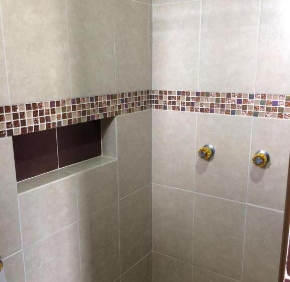 标准间, Vista Markés