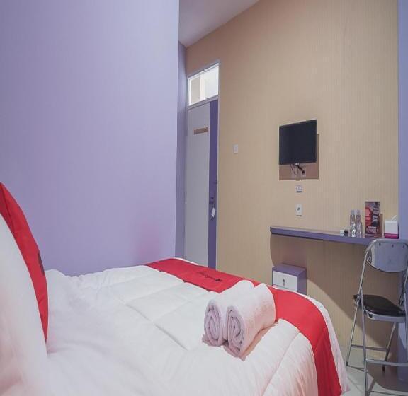 标准间, Reddoorz @ Gatot Subroto Street Bandung 3