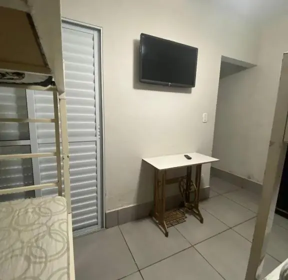 スタンダード４人部屋, Hostel Gravatá