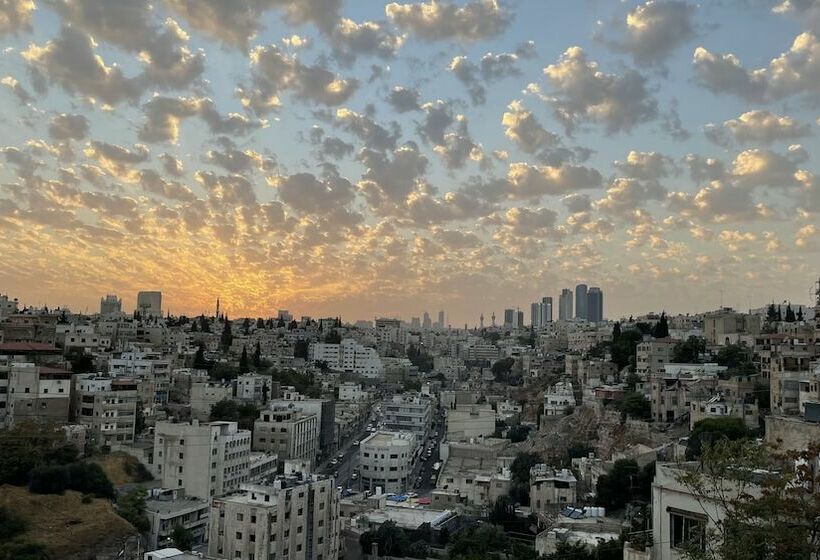 اتاق استاندارد, Carob Hostel