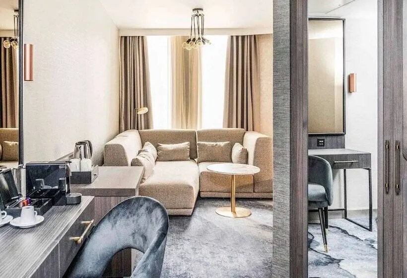 ジュニアスイート, Novotel Leicester