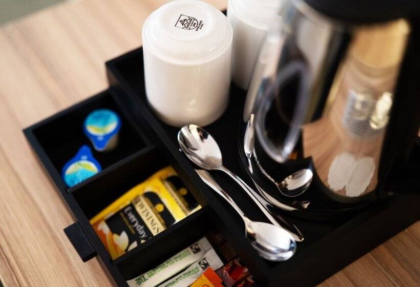 Номер Стандарт, Novotel Leicester