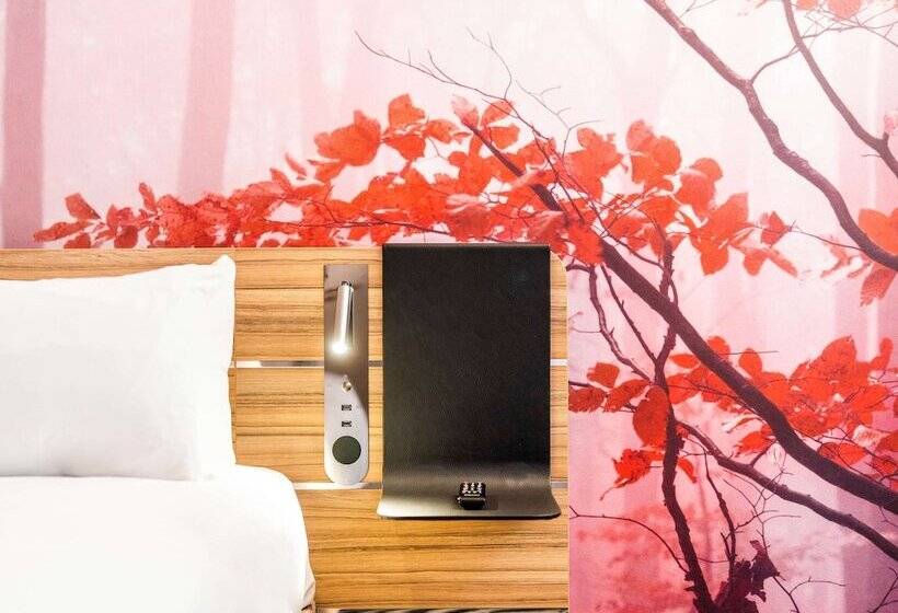 Номер Superior, Novotel Leicester