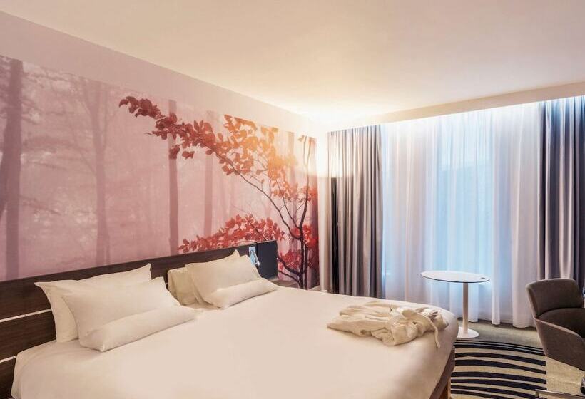 Номер Superior, Novotel Leicester