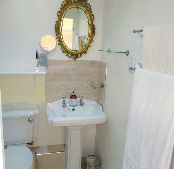 스탠다드 룸 킹사이즈 침대, Green View Guest House