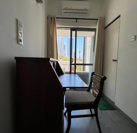 バルコニー付きスタンダードルーム, Vibe Hostels