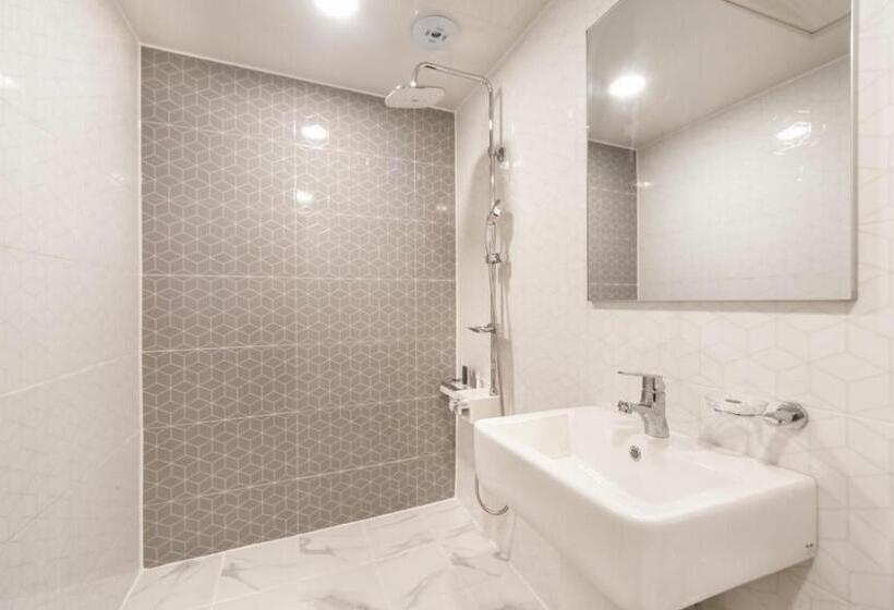 اتاق استاندارد, Heimish