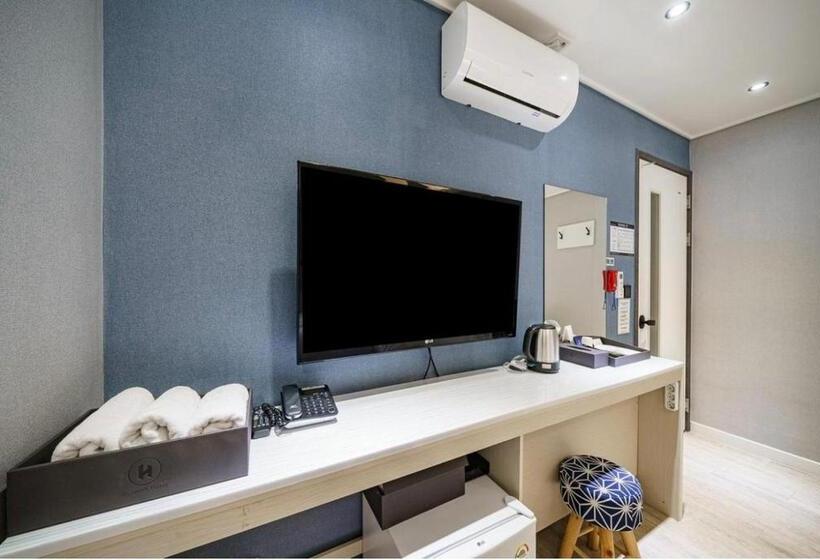 اتاق عادی, Heimish