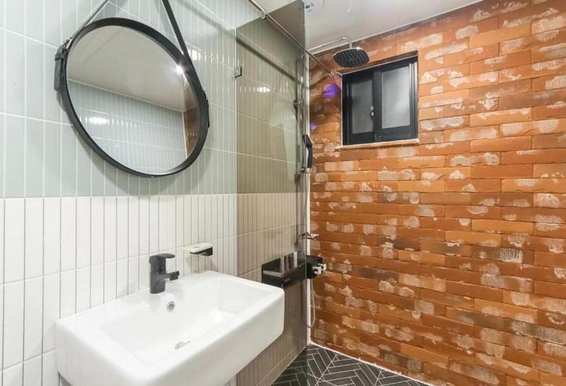 اتاق لوکس, Heimish