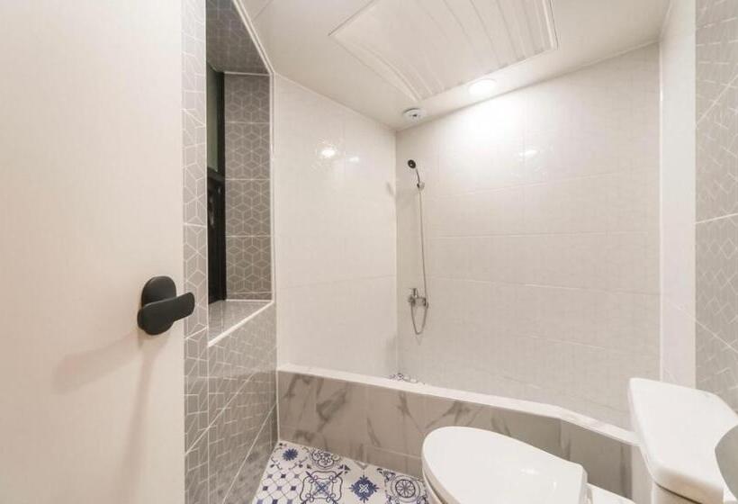 سوییت جونیور, Heimish