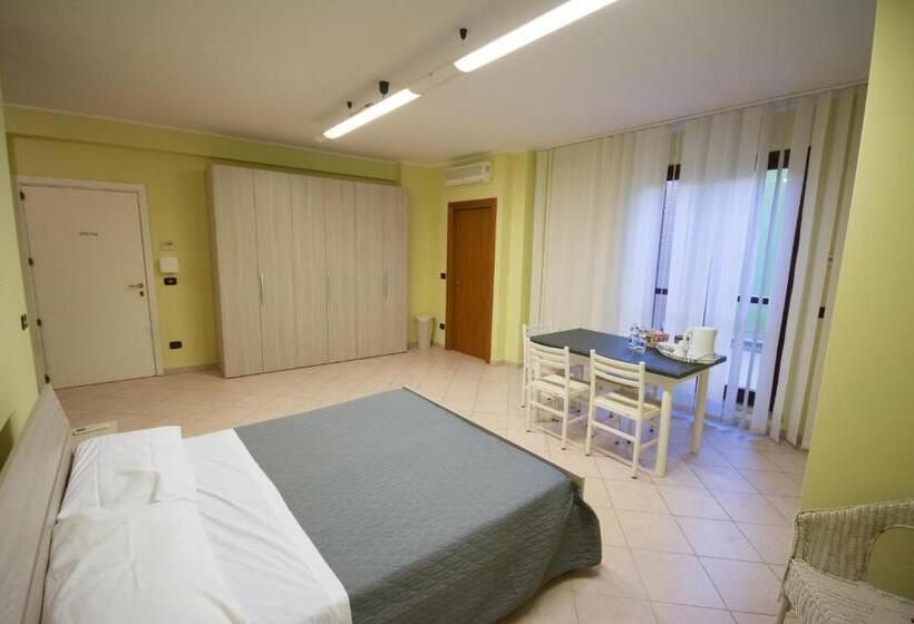 غرفة قياسية, City Center N. One