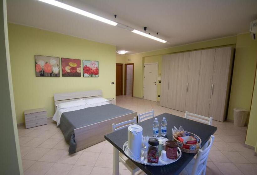 غرفة قياسية, City Center N. One