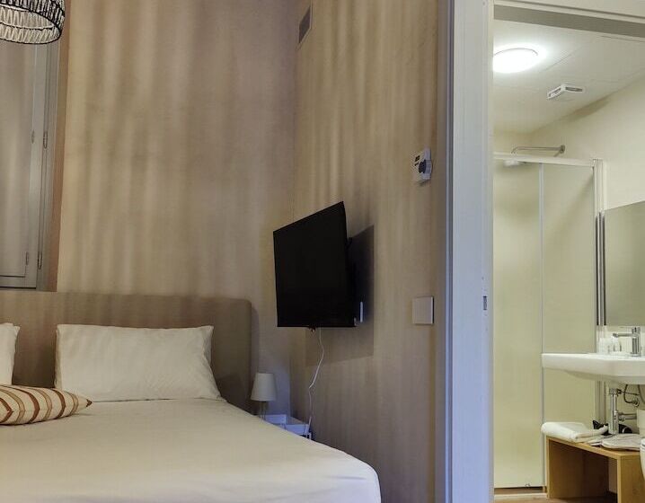 スタンダードルーム, Dandelion Como Suites & Park