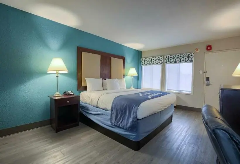 キングサイズベッドのスタンダードルーム, Days Inn By Wyndham Mobile I65