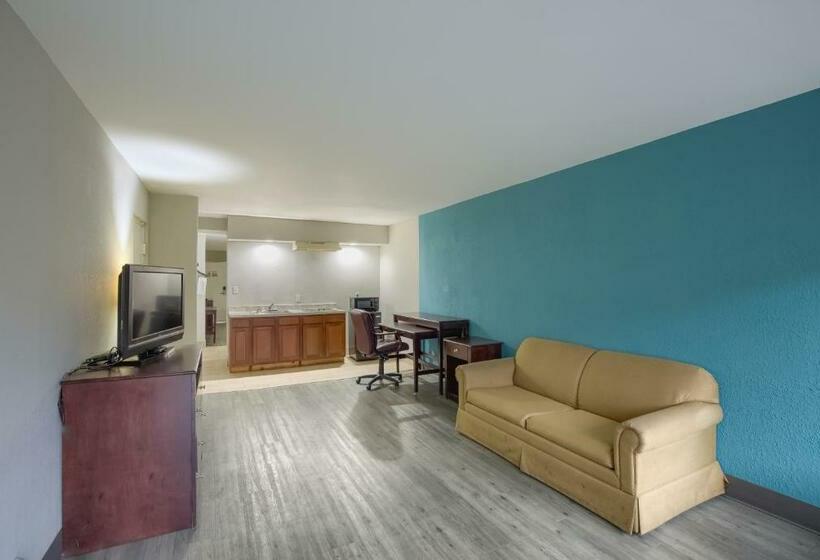 جناح ديلوكس سرير كينج, Days Inn By Wyndham Mobile I65