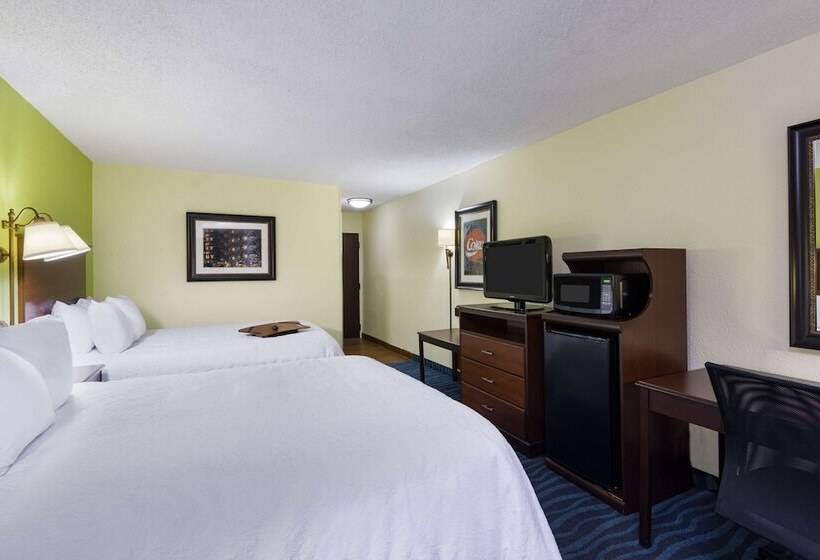 חדר סטנדרט שתי מיטות זוגיות, Hampton Inn Atlantaperimeter Center