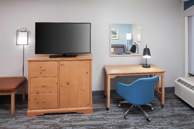 带大床的标准工作室, Hampton Inn Austin Nw Near The Domain