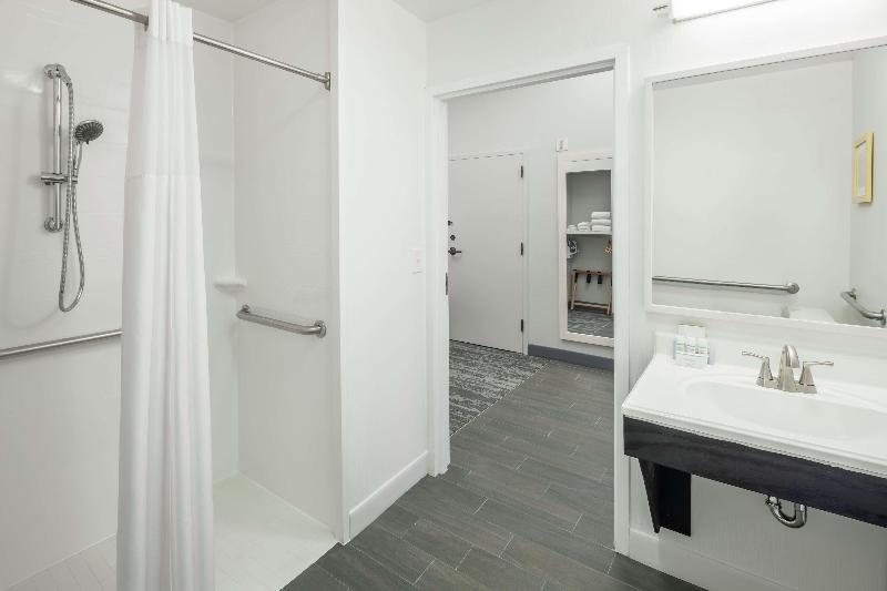 غرفة قياسية سرير كينج, Hampton Inn Austin Nw Near The Domain