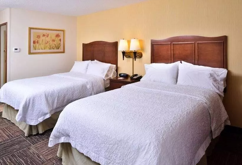 ２ダブルベッドのスタンダードルーム, Hampton Inn Elkhart In
