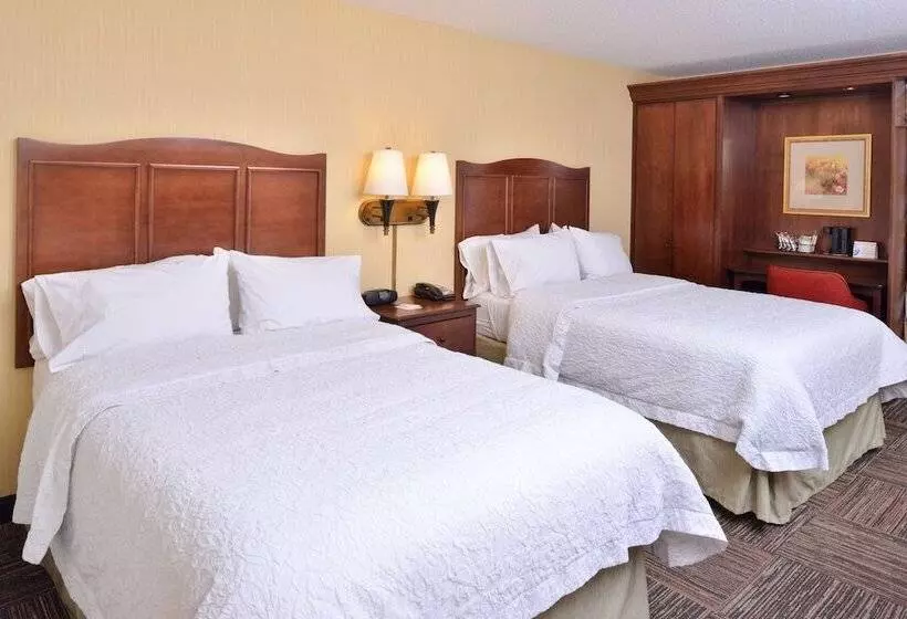 ２ダブルベッドのスタンダードルーム, Hampton Inn Elkhart In