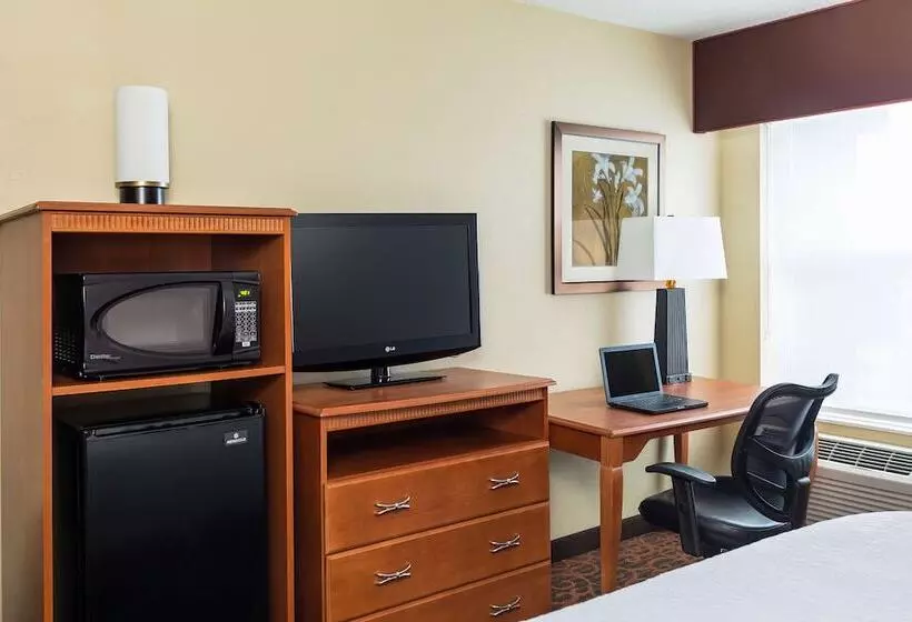 スタンダードスタジオ, Hampton Inn Minneapolis/burnsville