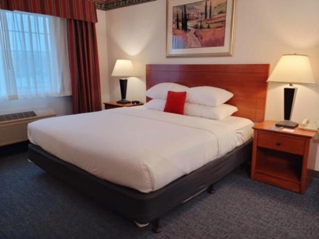 经济房, Red Lion Inn & Suites Port Orchard