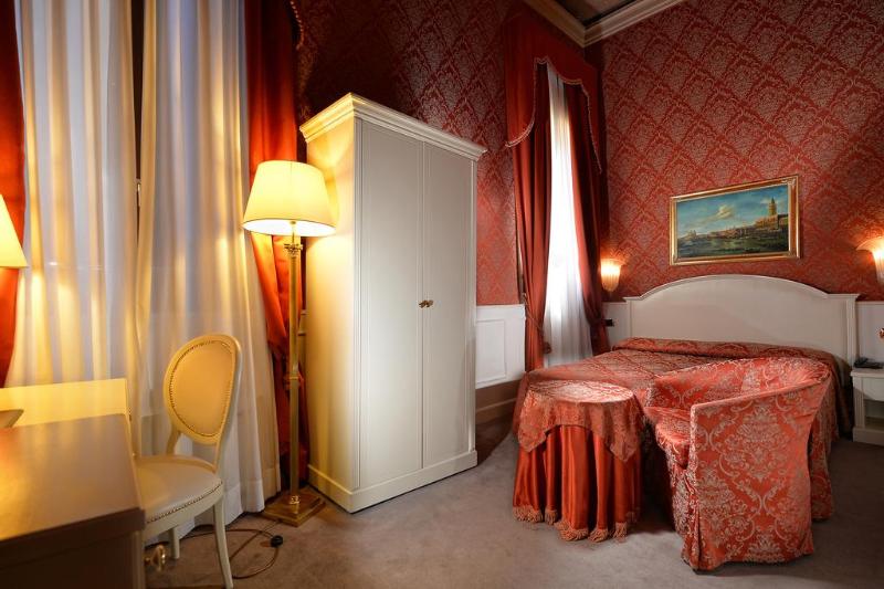 标准间, Red Lion Inn & Suites Port Orchard