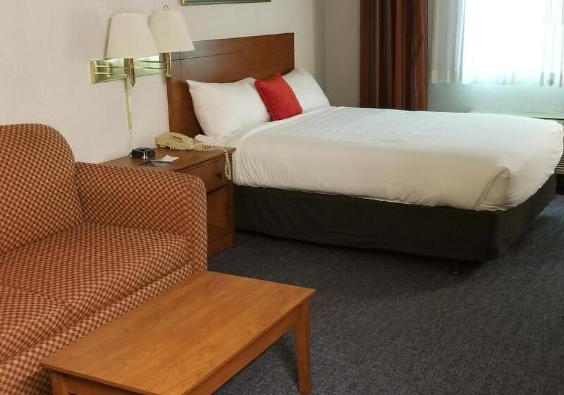 带大床的标准间, Red Lion Inn & Suites Port Orchard