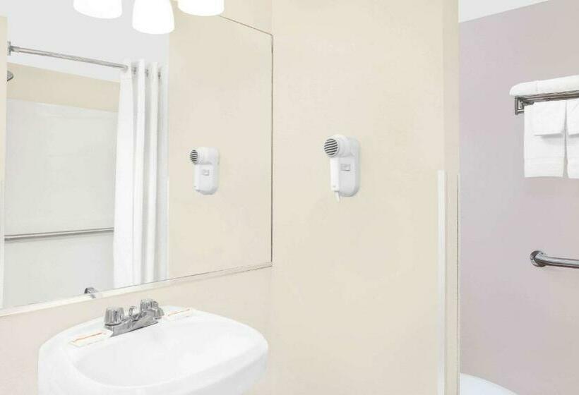 اتاق لوکس, Super 8 By Wyndham Morton Grove/chicago