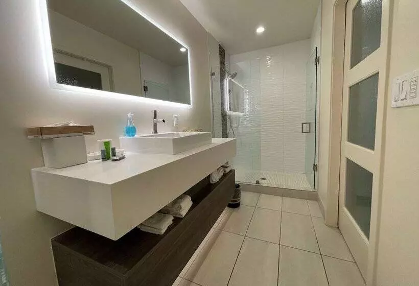 スイート, Surestay Plus Hotel By Best Western Tempe University