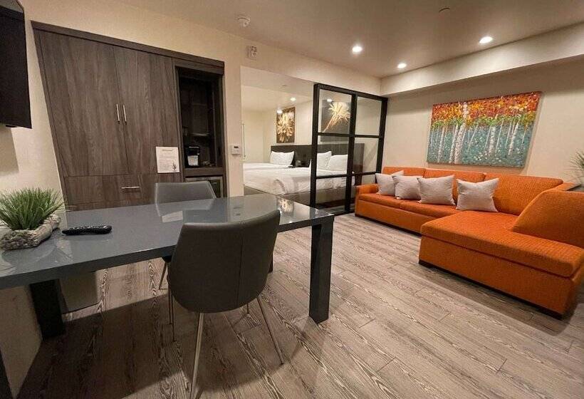 스위트, Surestay Plus Hotel By Best Western Tempe University