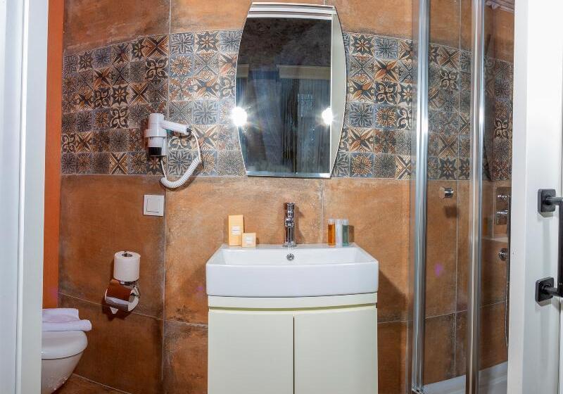 اتاق لوکس, Cedrus