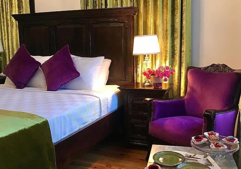 اتاق لوکس, Cedrus