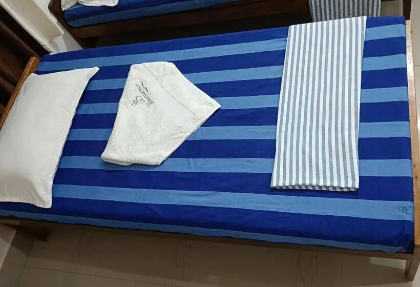 Deluxe-huone, Jebasakthy