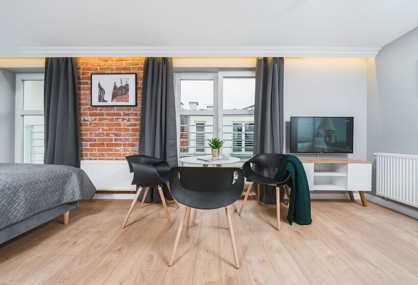 标准工作室, Barbakan Residence Old Town