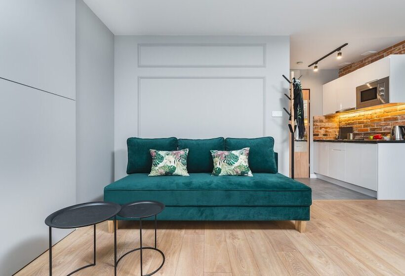 标准工作室, Barbakan Residence Old Town