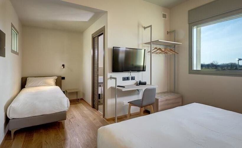 חדר סטנדרט לשלושה, Park Hotel & Residence By The Cube