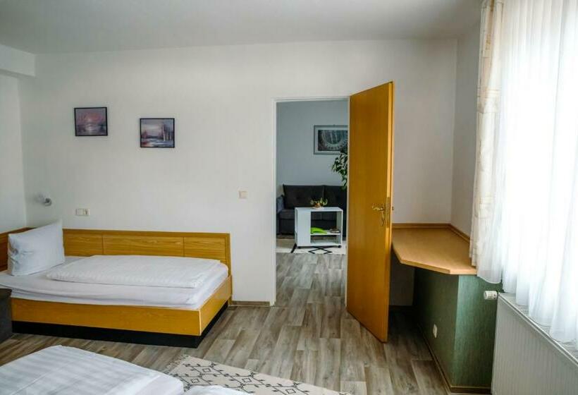 패밀리 스위트, Pension Bergstube