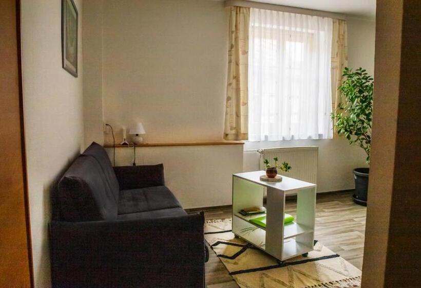 패밀리 스위트, Pension Bergstube