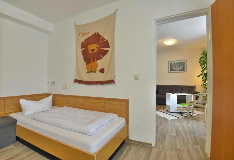 패밀리 스위트, Pension Bergstube