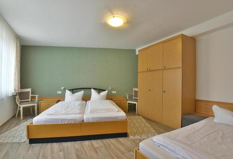 패밀리 스위트, Pension Bergstube