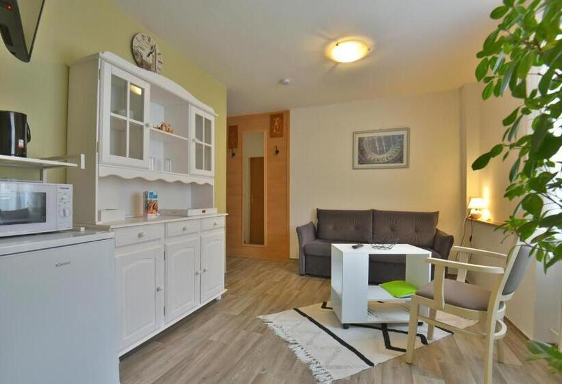 패밀리 스위트, Pension Bergstube