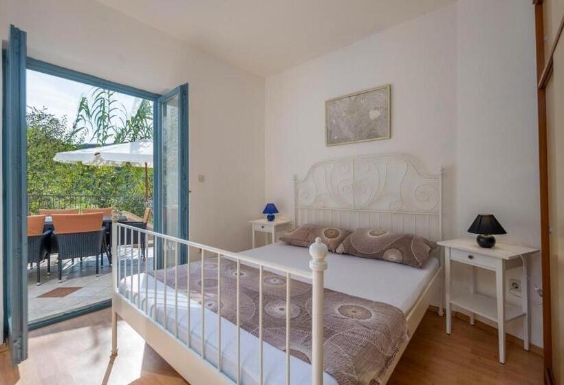 آپارتمان 2 خوابه, Apartments Lapida