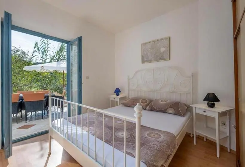 2ベッドルームアパートメント, Apartments Lapida