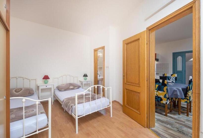 침실 2개 아파트, Apartments Lapida