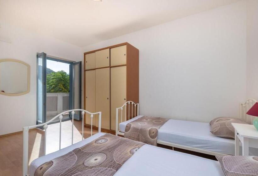 침실 2개 아파트, Apartments Lapida