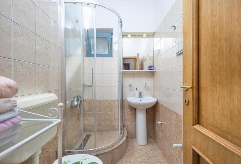 آپارتمان 2 خوابه, Apartments Lapida